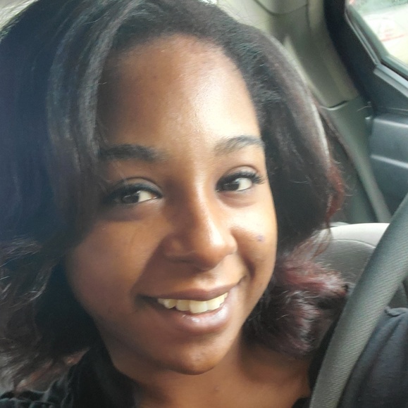 Meet your Posher, Cordelia - Picture 1 of 1